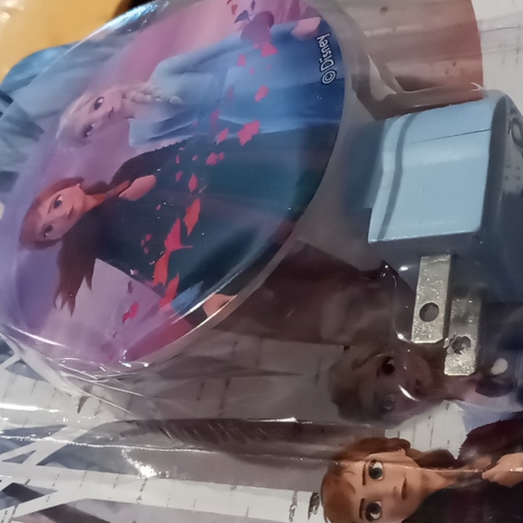 Disney Frozen led night light - Picture 3 of 8